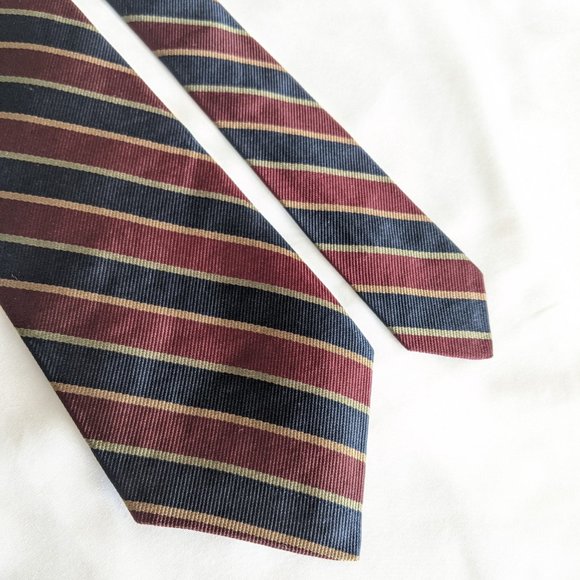 Farrell Reed for Davidsons of W. Virginia Silk Tie - Picture 9 of 12